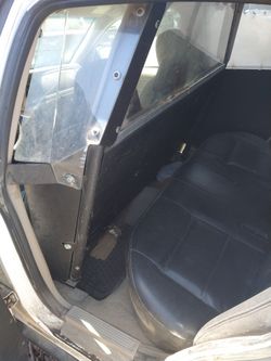 Part Ford Crown Victoria Cage Divider