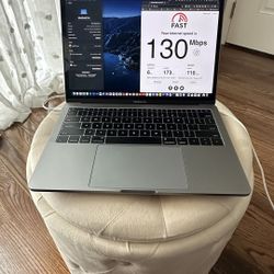 Apple MacBook Pro "Core i5" 2.3 13" Mid-2017 - MPXQ2LL/A (A1708)