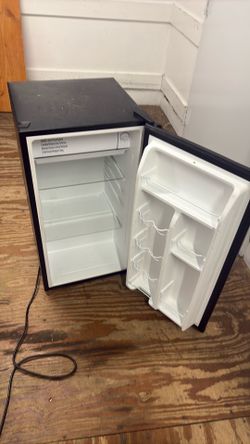 Mini fridge