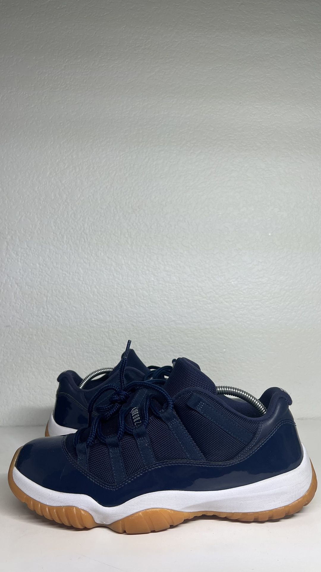 Jordan 11 Navy