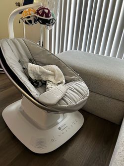 4 Moms Mamaroo
