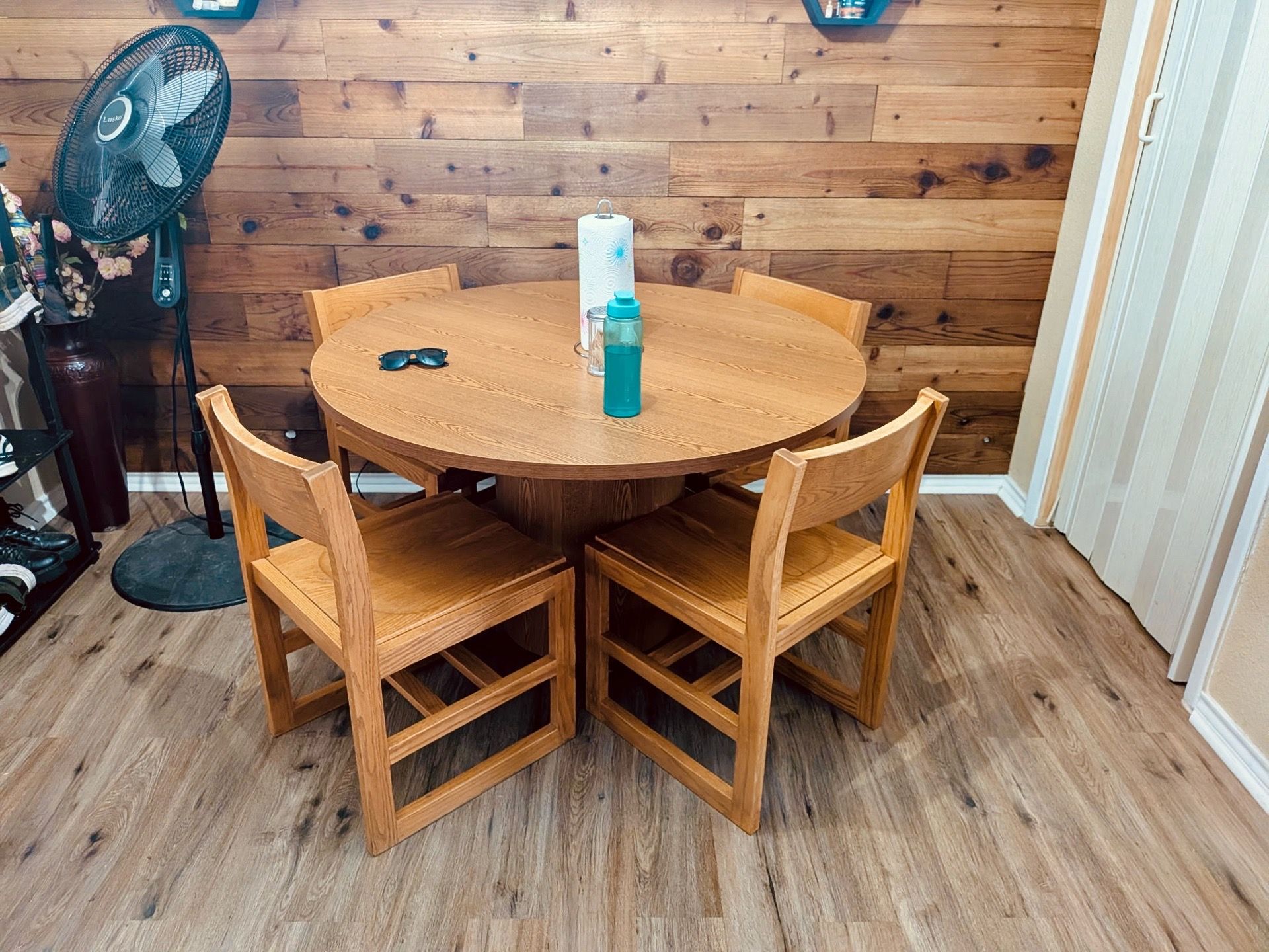 JACKIE 47 INCH ROUND DINING TABLE FOR 4 PEOPLE