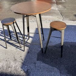 Wooden  Round Table With 2 Stools 
