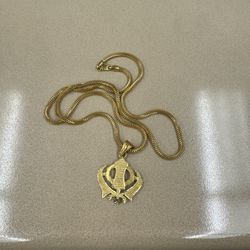 22K Chain And Pendant 