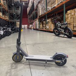 Electric scooter