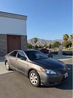 2009 Toyota Camry LE 4D sedan