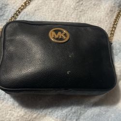 Micheal Kors Crossbody