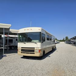 1997 Fleetwood Bounder 35
