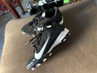 Girls softball cleats