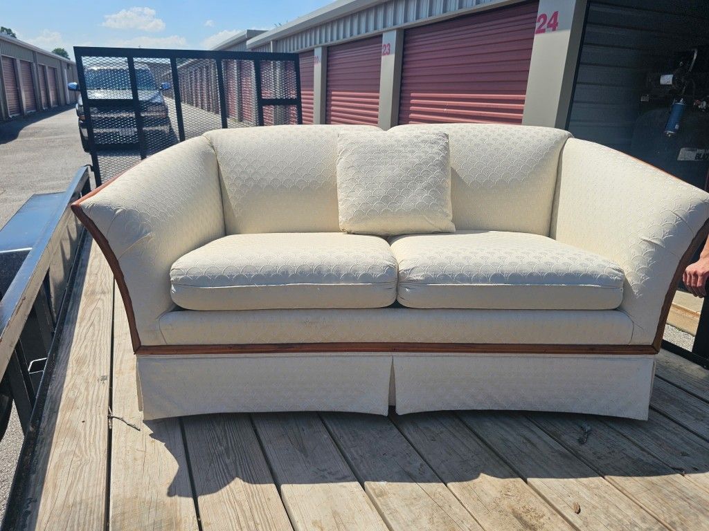 Very Nice Couch And Love Seat
