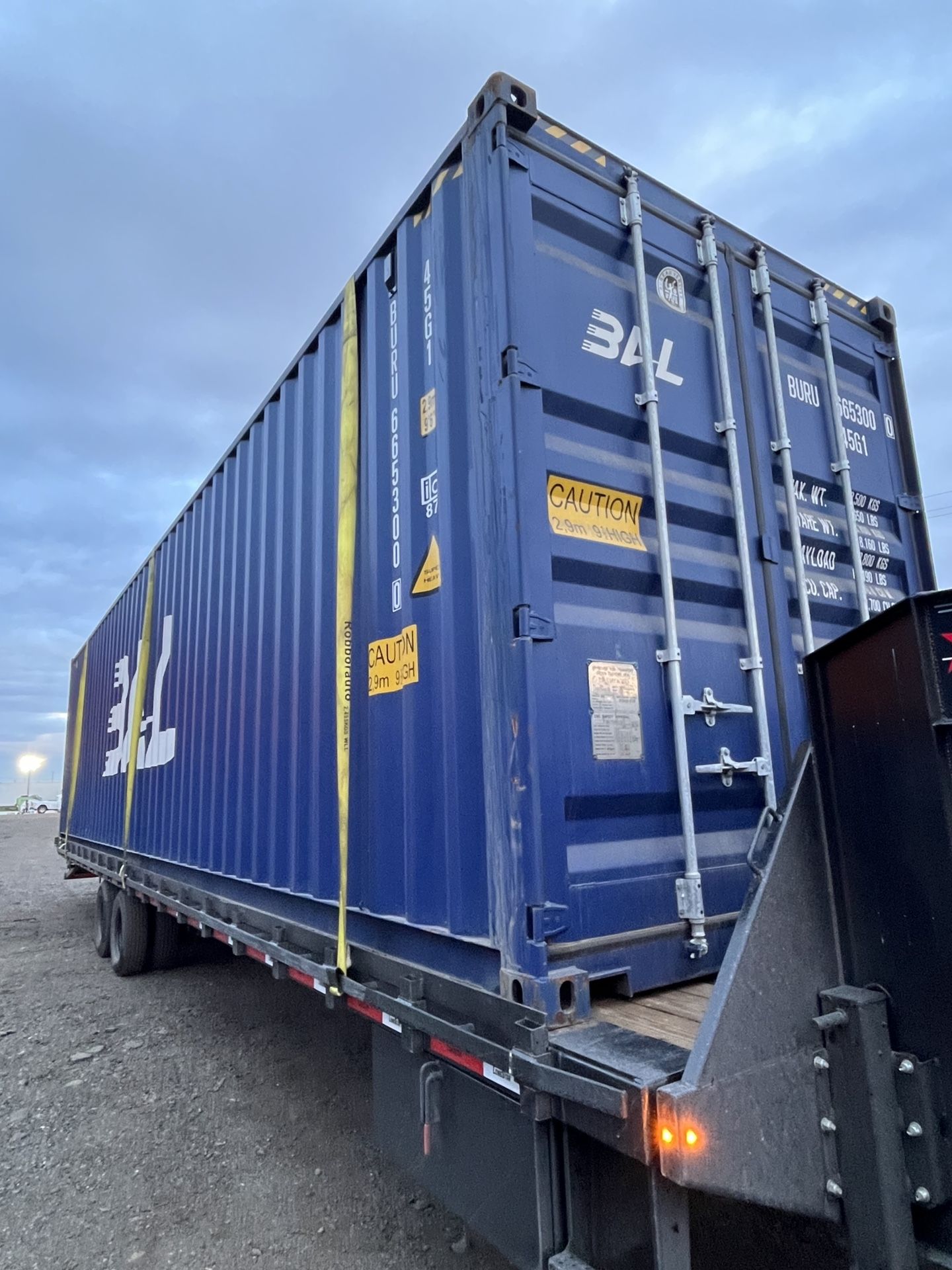 40 FOOT SHIPPING CONTAINER - 2 trip  Like new