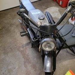 Pacer Moped