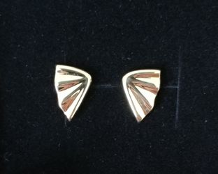 Vintage Gold Tone Monet Earrings