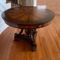 Beautiful wood 41 Inch Round Table