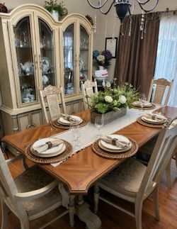 Elegant Solid Wood Dining Set with Hutch & 6 Chairs