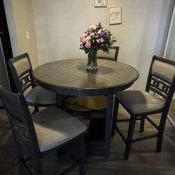Table / kitchen Table/ Dining Table