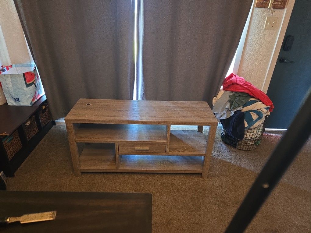Tv Stand/Table