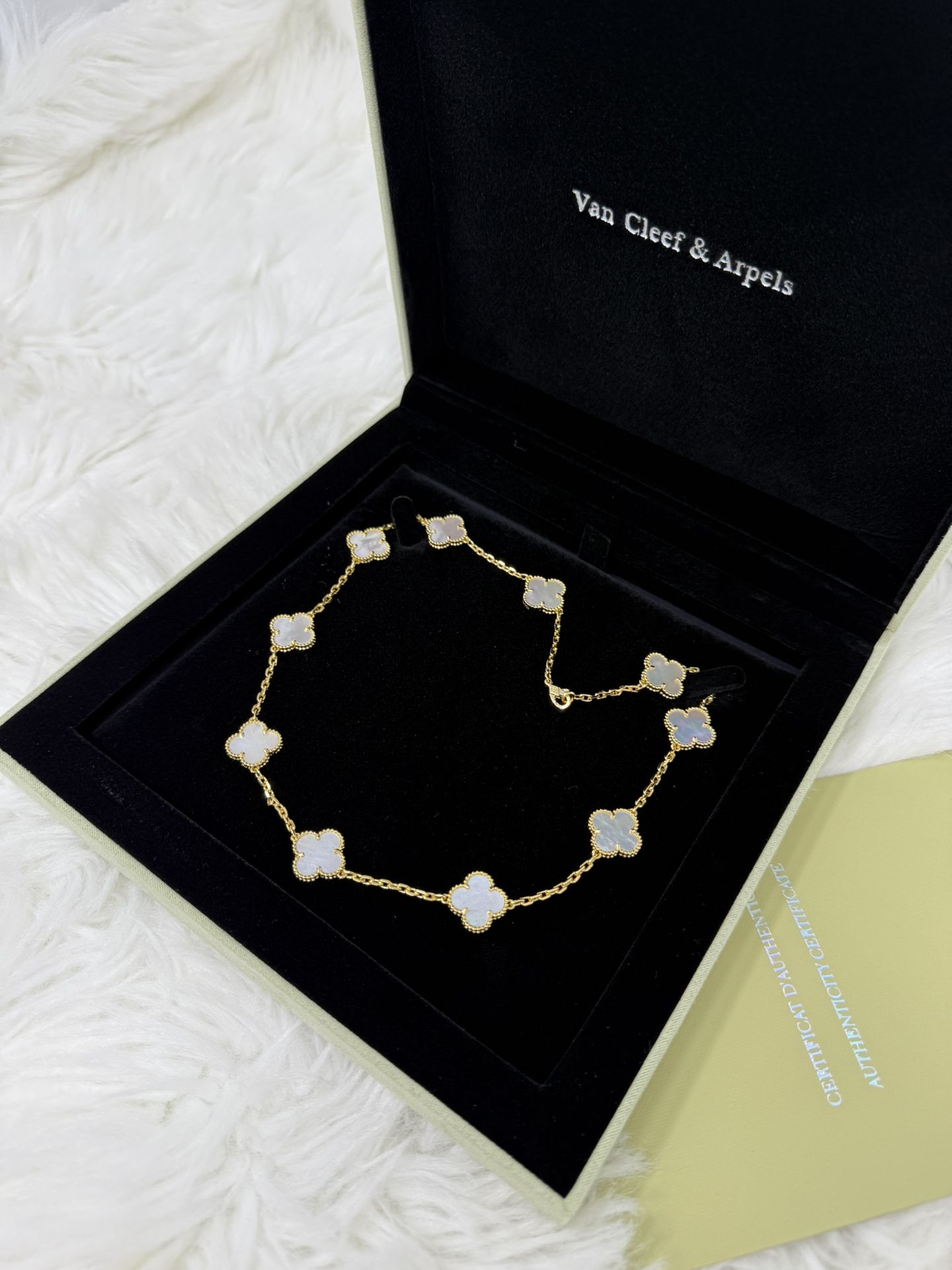 💎LUXURY VCA Mother of Pearl 10 Motif 18K Yellow Gold Necklace