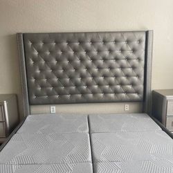 Bed Set with Mirror And Dresser 