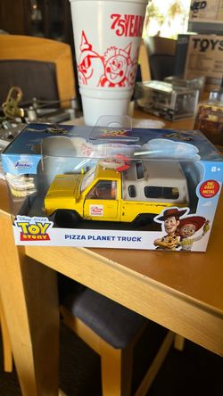 Toy Story pizza planet truck