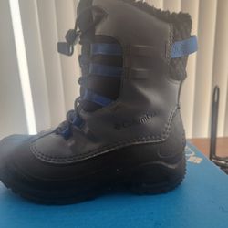 Columbia Youth Bugaboot Celsius  Size 4 Youth