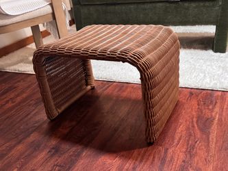 Wicker Ratta / Waterfall Side Table