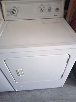 Kenmore gas dryer extra large capacity fully functional