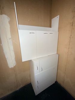 Kitchen cabinet