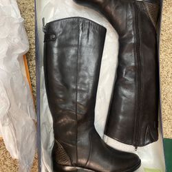 Arturo chiang boots at facility Size 7.5 