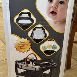 Safety 1st Prelude Play Yard. Incl. Changing Station, Bassinet, Toys Still New!