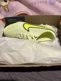 Nike Tiempos Size 8.5