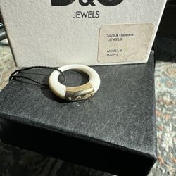 New D&G Ring