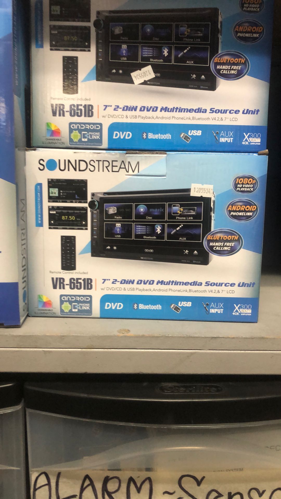 Soundstream Bluetooth Double Din Touch Screen Stereo