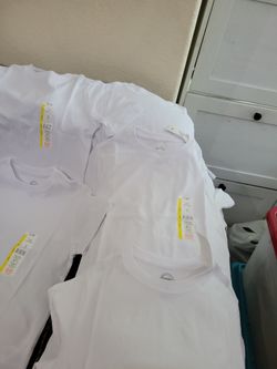 Boys. And Grils Shirts 👕 Size 8yrs. New