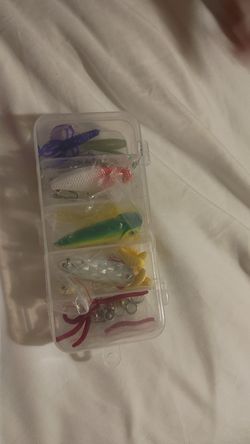 Fishing lure set 32 pcs