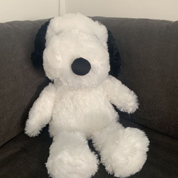 jumbo stuffed snoopy