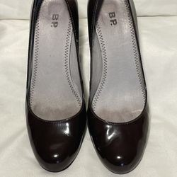 B.P. Shoes Women’s Size 7, Brown 