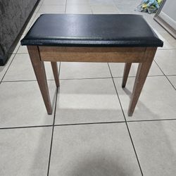 Bech Stool