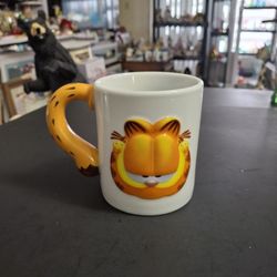 Unique Garfield 3D Coffee Mug With Sculpted Tail Handle By Paws, OUT Of Box Never Used, Hand Wash Only 