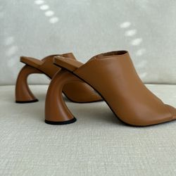 Women’s Sculptural Heel Leather Mules Bridle Brown Size 6 New