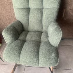 Rocking Chair 