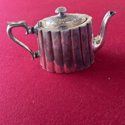 Christofle silverplate serving piece with maker's mark