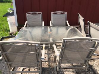 Table and 6 chairs