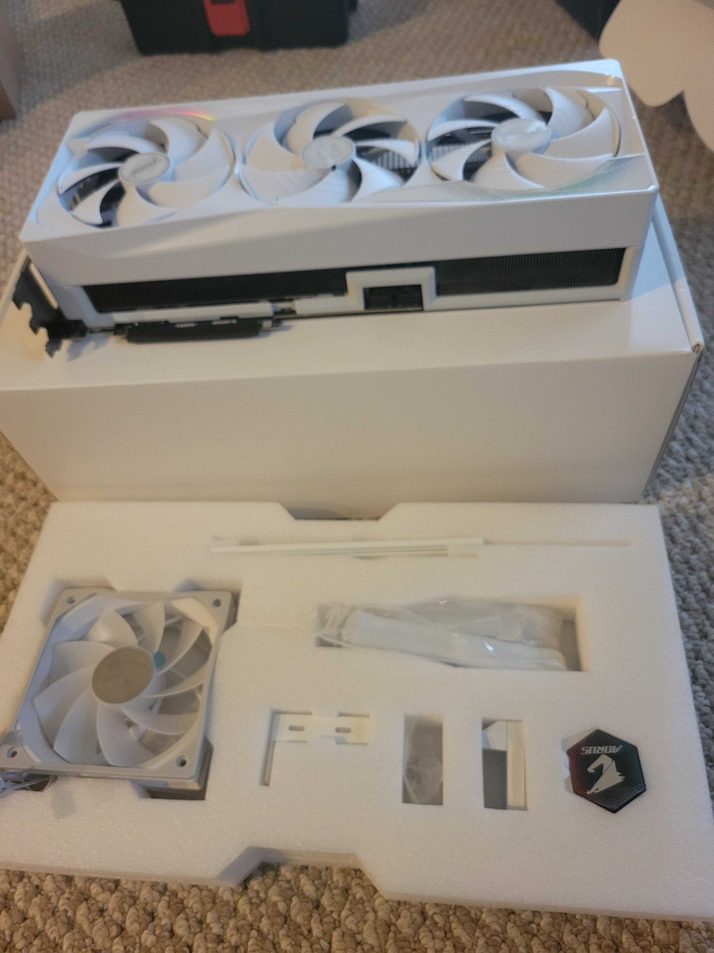 Aorus master white 5090