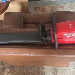 Milwaukee Fuel Trimmer 