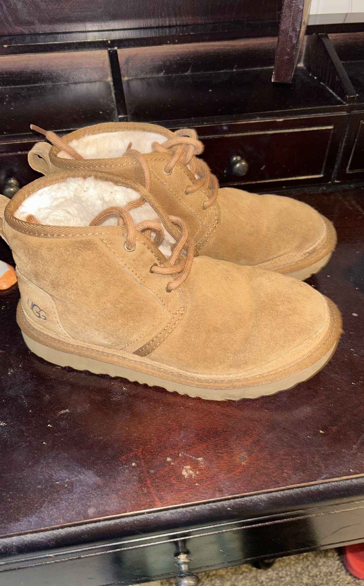 Size 3 Kids Uggs