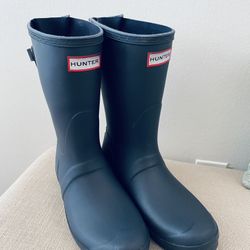 Hunter Women's Rain Boots: Black Size 8