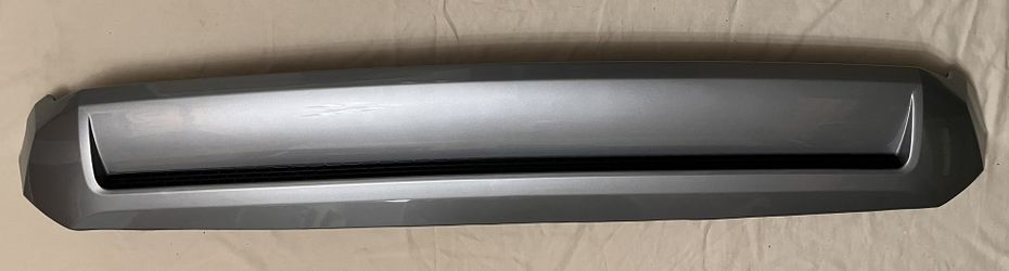 Toyota Tundra 2014-18 Front Hood Bulge Grille Metallic Silver