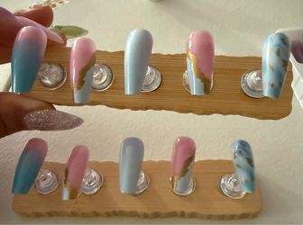 Press on nails