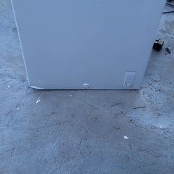 Hotpot 5.1 Cubic Feet Chest Freezer